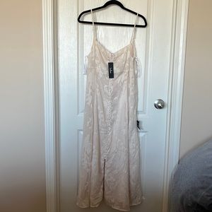 NEW Lulus Dress